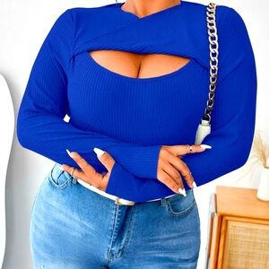 SHEIN Privé Plus Cut Out Front Tee